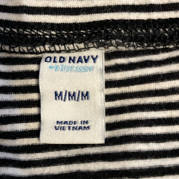 Old Navy pencil skirt size M black and white stripes - Picture 2 of 5
